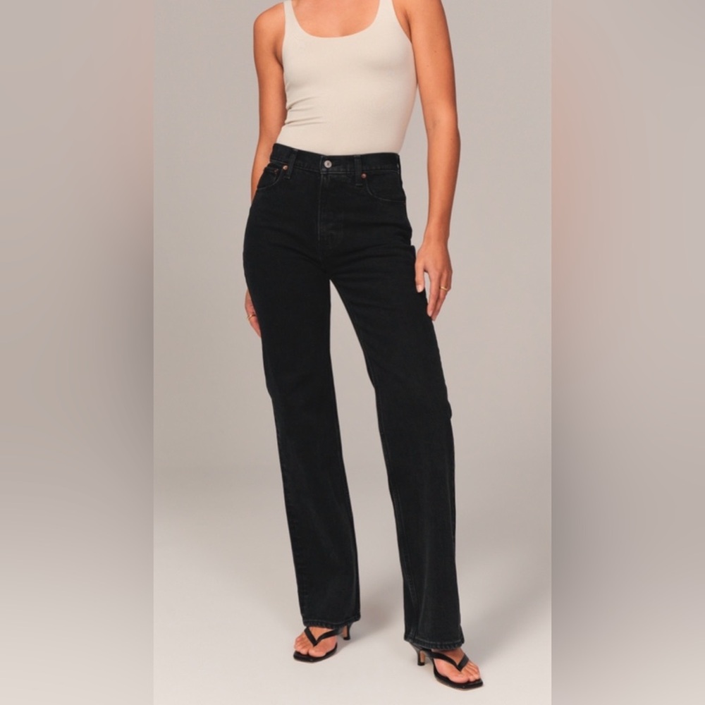 Women’s Abercrombie & Fitch High Rise 90s Relaxed Jeans No Fade Black Size 26